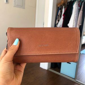 Vera Wallet Matt & Nat